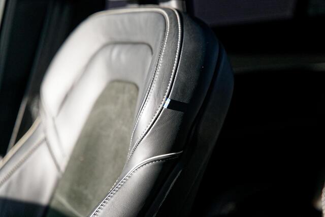 Volvo XC90 2.0 T8 Recharge AWD R-Design Luchtvering, Panoramadak, 360 Camera, Trekhaak, enz