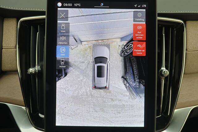 Volvo XC90 T8 Recharge AWD Ultra Dark - Luchtvering - Panorama/schuifdak - IntelliSafe Assist & Surround - 360º Camera - Bowers & Wilkins audio - Adaptieve LED koplampen - Verwarmde voorstoelen, stuur & achterbank - Parkeersensoren voor & achter - Elektr. bedienb. v