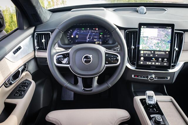 Volvo XC90 2.0 T8 Plug-in hybrid AWD Ultra Dark | Bowers & Wilkins Premium Audio | Luchtvering | 360 Camera | Head-Up | Massage + ventilatie | 22 Inch Velgen | Full Options |