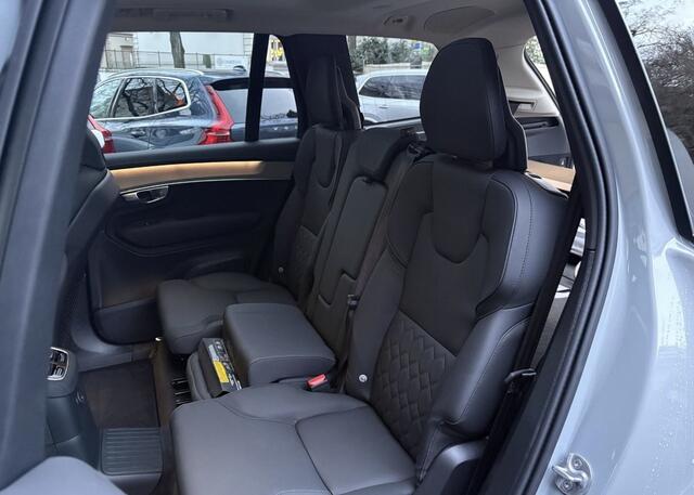 Volvo XC90 T8 Plus Dark Facelift Plug-in hybrid AWD ** Trekhaak ** HUD ** Panodak ** 360 camera ** Bowers & Wilkins