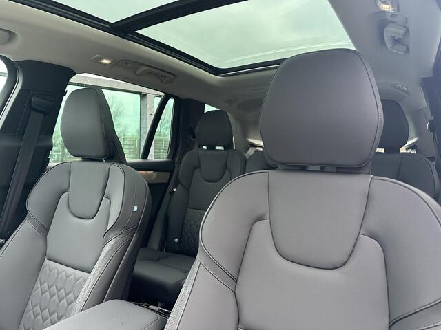 Volvo XC90 2.0 T8 Plug-in hybrid AWD Plus Dark / Luchtvering / Pano. dak / Head-up display / Bowers & Wilkins / 360 camera / Elek. verstelbare stoelen / Voor+achter+stuur verwarmd / Keyless /