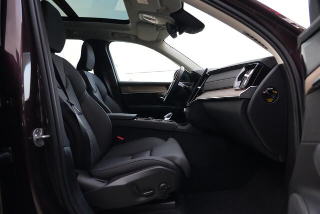 Volvo XC90 2.0 T8 Plug-in hybrid AWD Plus Dark 455pk Panoramadak/Stoelverwarming/360Camera