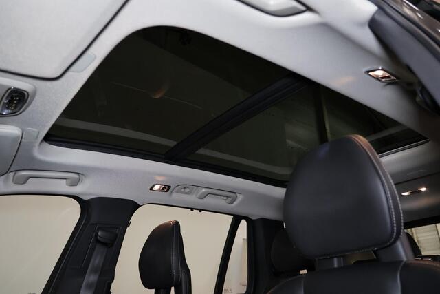 Volvo XC90 T8 Recharge AWD Inscription - Luchtvering - Panorama/schuifdak - IntelliSafe Assist & Surround - 360º Camera - Harman/Kardon audio - Adaptieve LED koplampen - Verwarmde voorstoelen, stuur & achterbank - Parkeersensoren voor & achter - Elektr. bedienb. voo