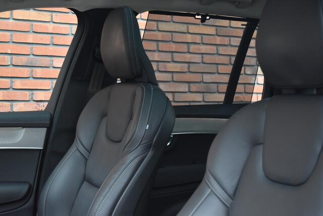 Volvo XC90 T8 455PK Plug-in hybrid AWD Ultra Dark | Luchtvering | Trekhaak | Massage |