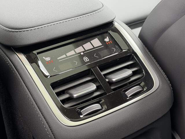 Volvo XC90 2.0 T8 Plug-in hybrid AWD Plus Dark Panorama dak / Head-up display / Luchtvering / Elektr. stoelverstelling / Stoel-, stuur-, achterbank verwarming / Bowers & Wilkins