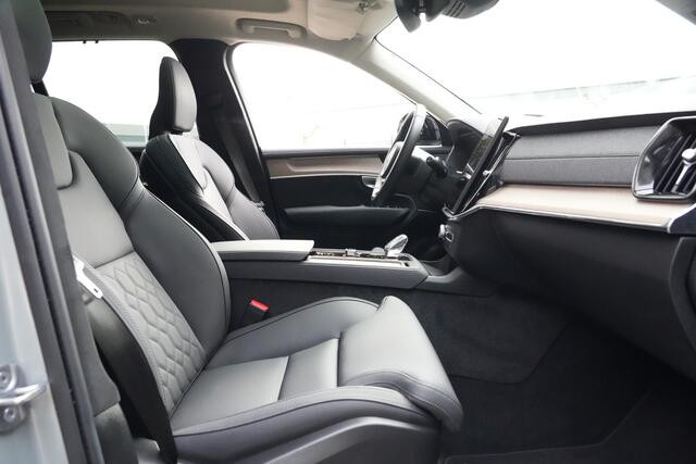 Volvo XC90 2.0 T8 Plug-in hybrid FACELIFT AWD Ultra Dark 455pk Panoramadak/Luchtvering/HarmanKardon