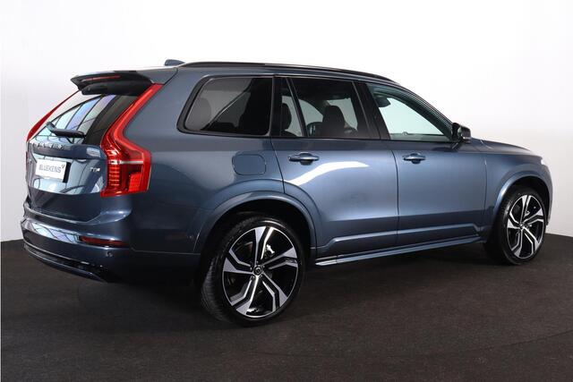 Volvo XC90 T8 Recharge AWD Ultra Dark - Panorama/schuifdak - IntelliSafe Assist & Surround - 360º Camera - Bowers & Wilkins audio - Adaptieve LED koplampen - Verwarmde voorstoelen, stuur & achterbank - Parkeersensoren voor & achter - Elektr. bedienb. voorstoelen met