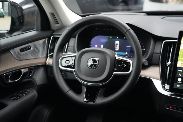 Volvo XC90 2.0 T8 Plug-in hybrid AWD Plus Dark 455pk Panoramadak/Bowers&Wilkins/Luchtvering