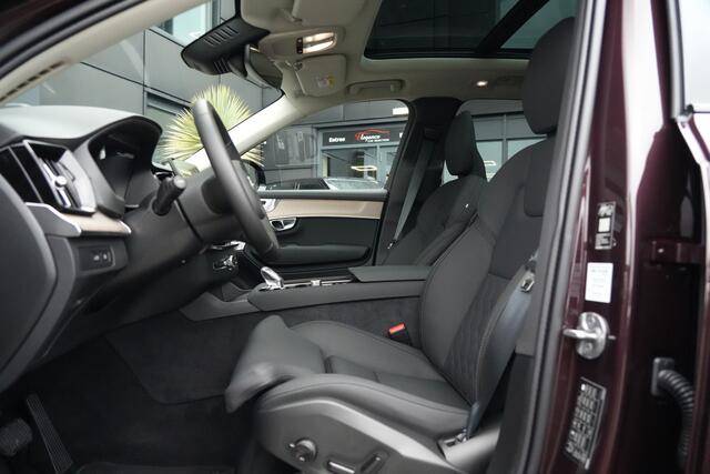 Volvo XC90 2.0 T8 Plug-in hybrid AWD Plus Dark 455pk Panoramadak/Bowers&Wilkins/Luchtvering