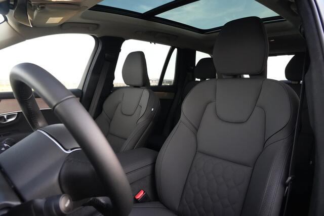 Volvo XC90 2.0 T8 Plug-in hybrid AWD Ultra Dark 455pk Panoramadak/Bowers&Wilkins/Luchtvering