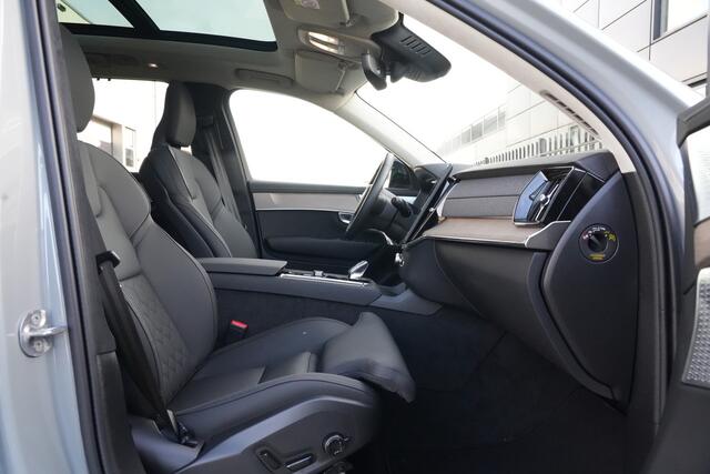 Volvo XC90 2.0 T8 Plug-in hybrid AWD Ultra Dark 455pk Panoramadak/Bowers&Wilkins/Luchtvering