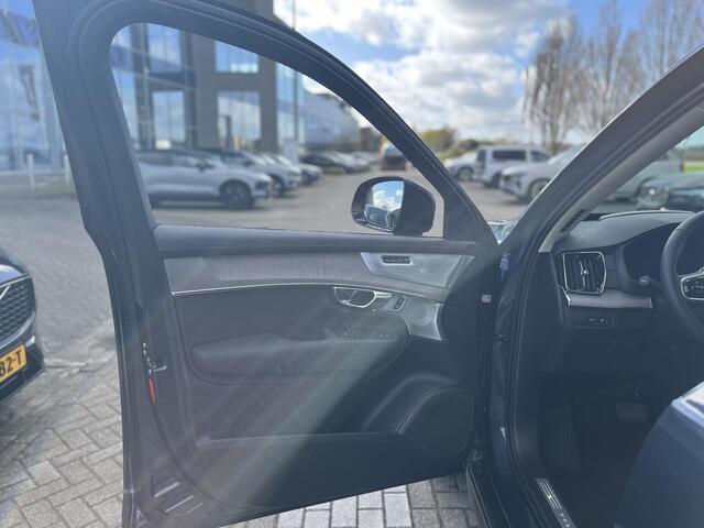 Volvo XC90 T8 Plug-in hybrid AWD Ultra Dark | Luchtvering | Trekhaak | Panoramadak | Massagestoelen |