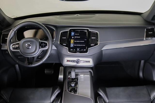 Volvo XC90 2.0 T8 Recharge AWD Plus Dark, 455PK, Longrange, Trekhaak draaibaar, Pilot Assist, Zeer nette auto!