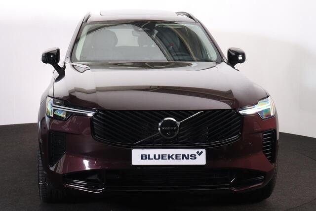 Volvo XC90 T8 Recharge AWD Ultra Dark - Luchtvering - Panorama/schuifdak - IntelliSafe Assist & Surround - 360º Camera - Bowers & Wilkins audio - Adaptieve LED koplampen - Verwarmde voorstoelen, stuur & achterbank - Parkeersensoren voor & achter - Elektr. bedienb. v