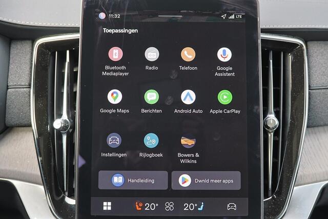 Volvo XC90 T8 Recharge AWD Ultra Dark - Luchtvering - Panorama/schuifdak - IntelliSafe Assist & Surround - 360º Camera - Bowers & Wilkins audio - Adaptieve LED koplampen - Verwarmde voorstoelen, stuur & achterbank - Parkeersensoren voor & achter - Elektr. bedienb. v