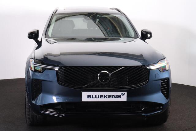 Volvo XC90 T8 Recharge AWD Plus Dark - Panorama/schuifdak - IntelliSafe Assist & Surround - 360º Camera - Harman/Kardon audio - Adaptieve LED koplampen - Verwarmde voorstoelen, stuur & achterbank - Parkeersensoren voor & achter - Elektr. bedienb. voorstoelen met geh