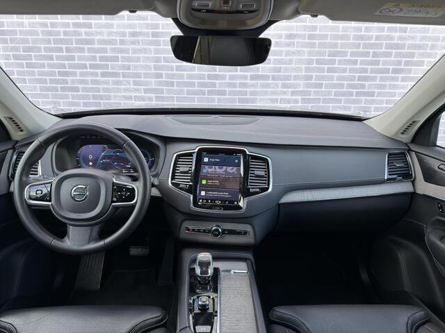 Volvo XC90 Plug-in Hybrid T8 AWD Plus Bright | Long Range | Trekhaak | Panoramadak | Adaptive Cruise Control | Lederen Bekleding | Actieve LED koplampen | Standkachel | Volledig Volvo dealer onderhouden | Getint glas | Voorruitverwarming | 7 zitplaatsen | Achteruitr