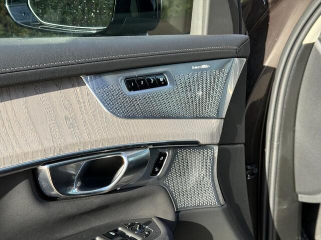 Volvo XC90 2.0 T8 Plug-in hybrid AWD Ultra Dark | Luchtvering | Bowers & Wilkins | 360 Camera | Panoramadak | Nappaleder met ventilatie & massage |