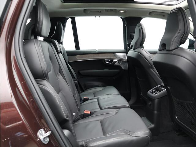 Volvo XC90 2.0 T8 Plug-in hybrid AWD Ultra Dark / Luchtvering / Trekhaak / Bowers & Wilkins Audio / Stoelmassage / Stoelventilatie / 360 camera / Pano. dak / Stuurwiel-, stoel- & achterbankverwarming / Elektr. stoelverstelling / Blis