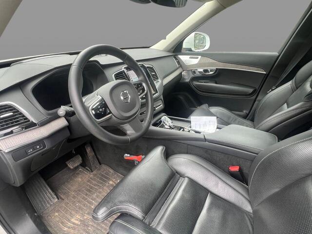 Volvo XC90 Plug-in Hybrid T8 AWD Ultimate Bright | Long Range | Trekhaak | Bowers & Wilkins audio | Luchtvering | 22 inch velgen | Stoelmassage | Stoelventilatie | Standkachel | Stoel- en stuurverwarming | Getint glas | Adaptive cruise control | 7 zitplaatsen |