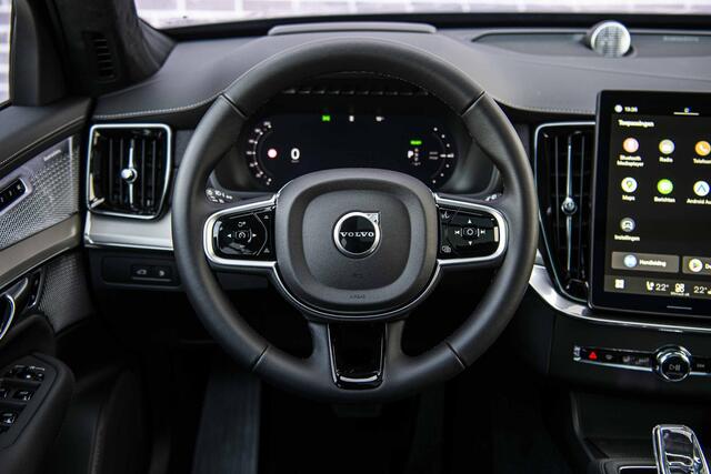 Volvo XC90 T8 Plug-in hybrid AWD Ultra Black Ed. Exec. | Google | Long Range | Ventilatie Voorstoelen | Bowers & Wilkins Audio | Luchtvering | Head-Up Display | Stoel-/Stuurverwarming | Adaptieve Cruise Control | 360 Camera | Massage | Gelamineerde Zijruiten Rondom 