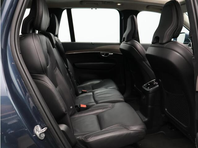 Volvo XC90 2.0 T8 Recharge AWD Ultimate Bright / Head-Up display / Pano. dak / Stoelventilatie / Stoel massage / Stuurwiel-, stoel- & achterbankverwarming / Elektr. stoelverstelling / Harman Kardon Audio / BLIS