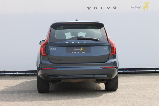 Volvo XC90 T8 455PK Autom Plug-in hybrid AWD Ultra Dark Luchtvering / Massagefunctie voorstoelen / Semi elektrisch wegklapbare trekhaak / Gelamineerd glas / Stoelventilatie / 21" lichtmetalen velgen