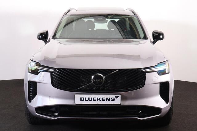 Volvo XC90 T8 Recharge AWD Ultra Dark - Luchtvering - Panorama/schuifdak - IntelliSafe Assist & Surround - 360º Camera - Bowers & Wilkins audio - Adaptieve LED koplampen - Verwarmde voorstoelen, stuur & achterbank - Parkeersensoren voor & achter - Elektr. bedienb. v