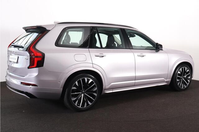 Volvo XC90 T8 Recharge AWD Ultra Dark - Luchtvering - Panorama/schuifdak - IntelliSafe Assist & Surround - 360º Camera - Bowers & Wilkins audio - Adaptieve LED koplampen - Verwarmde voorstoelen, stuur & achterbank - Parkeersensoren voor & achter - Elektr. bedienb. v