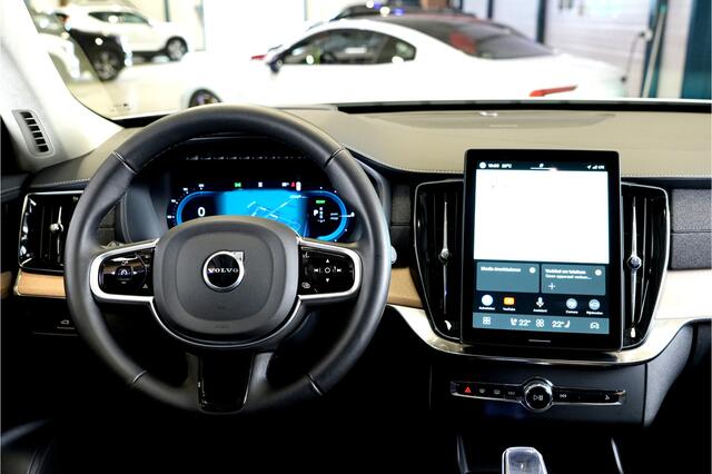 Volvo XC90 2.0 T8 AWD 335kW/456pk Aut8 Recharge Ultra Dark 7P ADAPT.CRUISE + HARMAN/KARDON + PANORAMADAK + HEAD-UP + STOEL-&STUURVERWARMING + PILOT ASSIST + LEDEREN DASHBOARD + 360 CAMERA + BLIS + LANE ASSIST + PD-GLASS + ACHTERBANKVERWARMING + 21" LM-VELGEN!