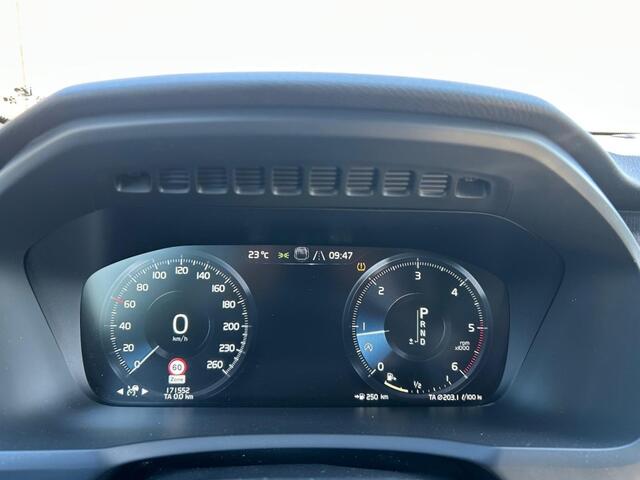 Volvo XC90 2.0 D5 AWD INSCRIPTION, 7P, PANO, 360 CAMERA, R DESIGN