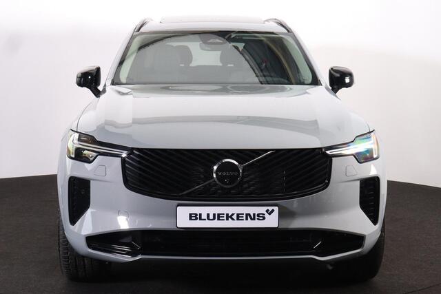Volvo XC90 T8 Recharge AWD Ultra Dark - Panorama/schuifdak - IntelliSafe Assist & Surround - 360º Camera - Harman/Kardon audio - Adaptieve LED koplampen - Verwarmde voorstoelen, stuur & achterbank - Parkeersensoren voor & achter - Elektr. bedienb. voorstoelen met ge
