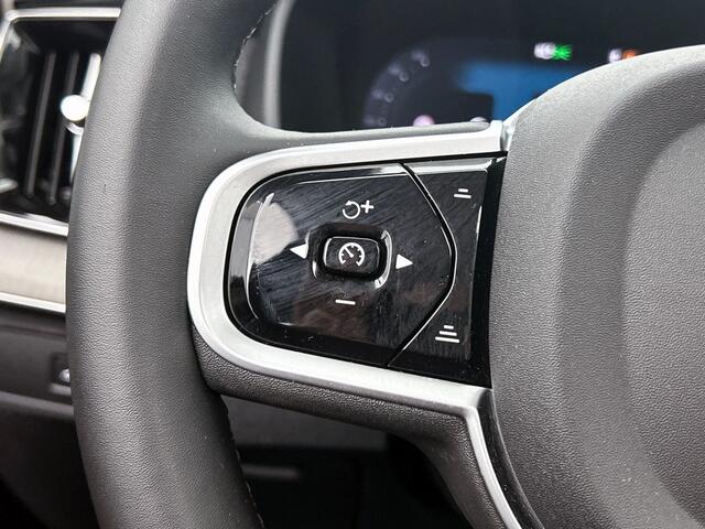 Volvo XC90 Ultra Dark Recharge Plug-In Hybrid AWD