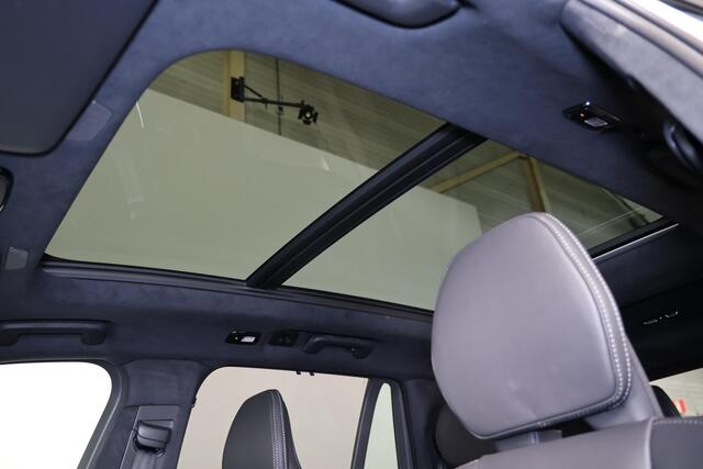 Volvo XC90 T8 AWD Ultra Black Ed. Executive - Luchtvering - Panorama/schuifdak - IntelliSafe Assist & Surround - 360º Camera - Bowers & Wilkins audio - Adaptieve LED koplampen - Verwarmde voorstoelen, stuur & achterbank - Parkeersensoren voor & achter - Elektr. bedi