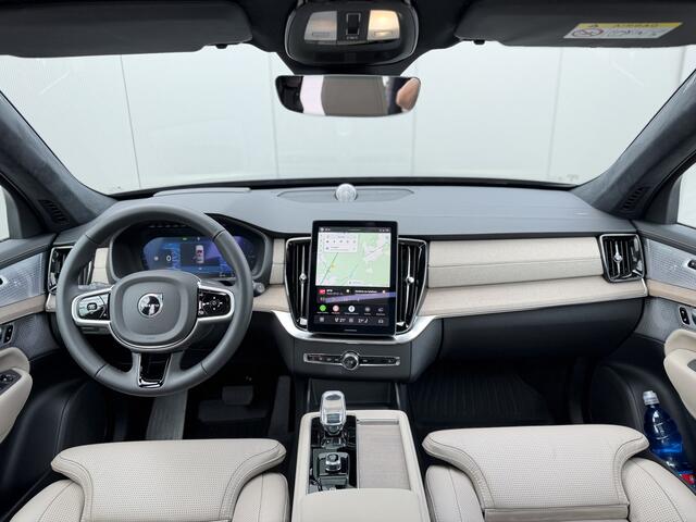 Volvo XC90 T8 Plug-in hybrid AWD Ultra Dark | Panorama | Luchtvering | B&W | Massage + Ventilatie | Alcantara hemel