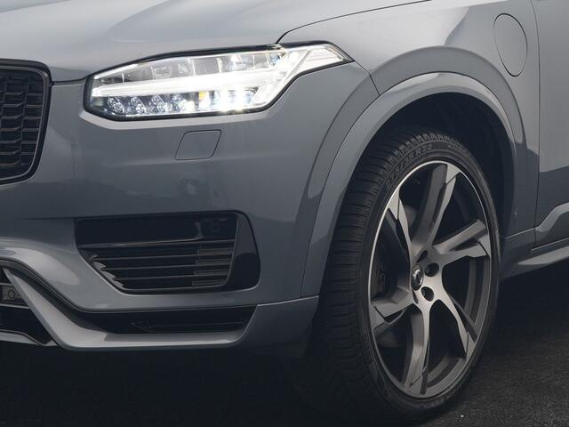 Volvo XC90 T8 Recharge AWD R-Design 7 Pers Long Range PHEV 456pk Dealer O.H | Luchtvering | Trekhaak Af Fabriek | Panodak | 360 Camera | Adaptive Cruise | Harman / Kardon | Alcantara Sportstoelen Memory & Verwarmd | Keyless | Pilot Assist | Apple Carplay | Stuur Ve