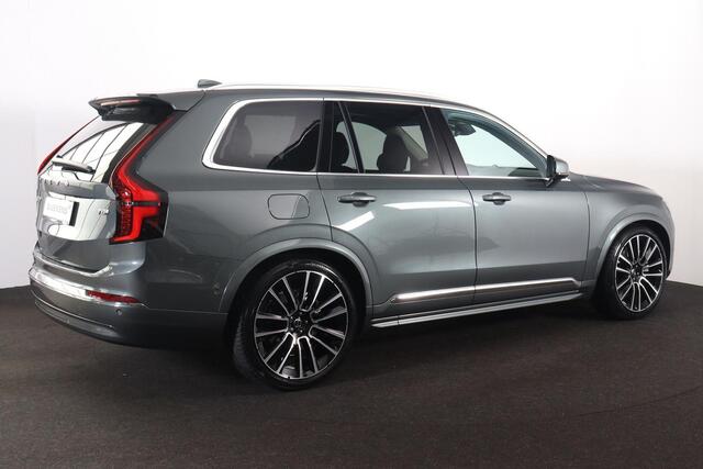 Volvo XC90 T8 Recharge AWD Ultra Dark Exec. Ed. - Luchtvering - Panorama/schuifdak - IntelliSafe Assist & Surround - 360º Camera - Bowers & Wilkins audio - Adaptieve LED koplampen - Verwarmde voorstoelen, stuur & achterbank - Parkeersensoren voor & achter - Elektr.