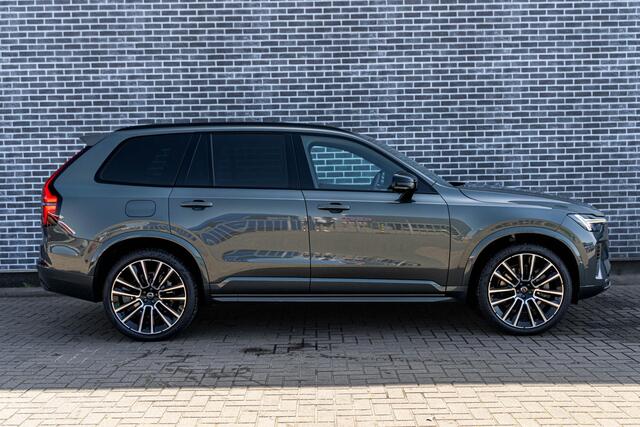 Volvo XC90 T8 Plug-in hybrid AWD Ultra Dark Executive Edition | Google | Long Range | Panoramadak | Bowers & Wilkins Audio | Massagefunctie | Keyless | Luchtvering | Stoelverwarming & Ventilatie | Head-Up Display | Getint Glas | Elek. Achterklep | Stuurverwarming |