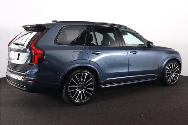Volvo XC90 T8 Recharge AWD Ultra Dark Exec. Ed. - Luchtvering - Panorama/schuifdak - IntelliSafe Assist & Surround - 360º Camera - Bowers & Wilkins audio - Adaptieve LED koplampen - Verwarmde voorstoelen, stuur & achterbank - Parkeersensoren voor & achter - Elektr.