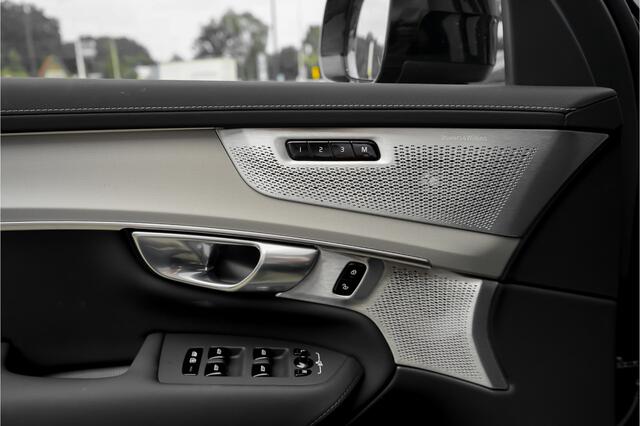 Volvo XC90 2.0 T8 Plug-in AWD Ultra Black 7p Model 2026 B&W Pano Massage Stoelventilatie Trekhaak