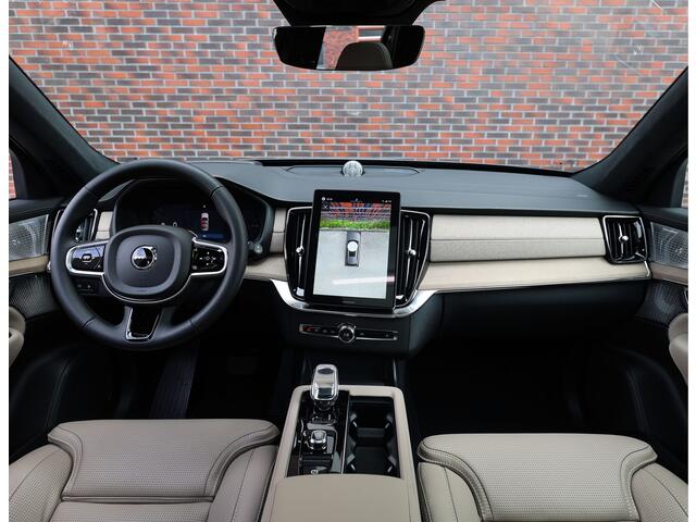 Volvo XC90 T8 AWD Ultra Dark | Direct rijden! - Pano - B&W