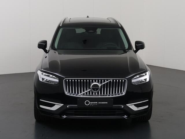 Volvo XC90 2.0 T8 Recharge AWD Ultimate Bright | 7p. | Trekhaak Elektr. | Panoramadak | Luchtvering | Navigatie | Patrkeercamera 360° | Stoel/Stuurverwarming |