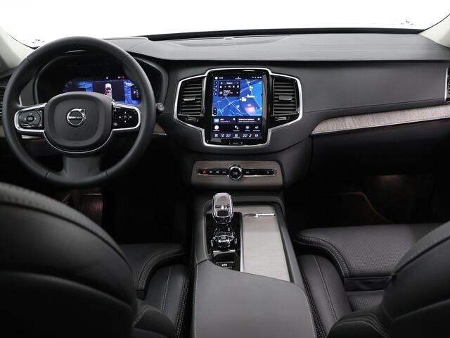 Volvo XC90 2.0 T8 Recharge AWD Ultimate Bright | 7p. | Trekhaak Elektr. | Panoramadak | Luchtvering | Navigatie | Patrkeercamera 360° | Stoel/Stuurverwarming |