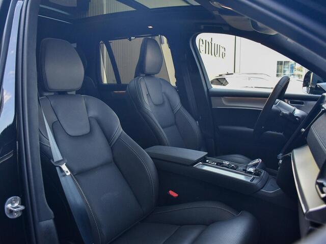 Volvo XC90 2.0 T8 Plug-in hybrid AWD Plus Dark | 7 Persoons | Stuurwiel verwarming | Trekhaak l Schuif- /kantel Pano l 360 cam l 22"