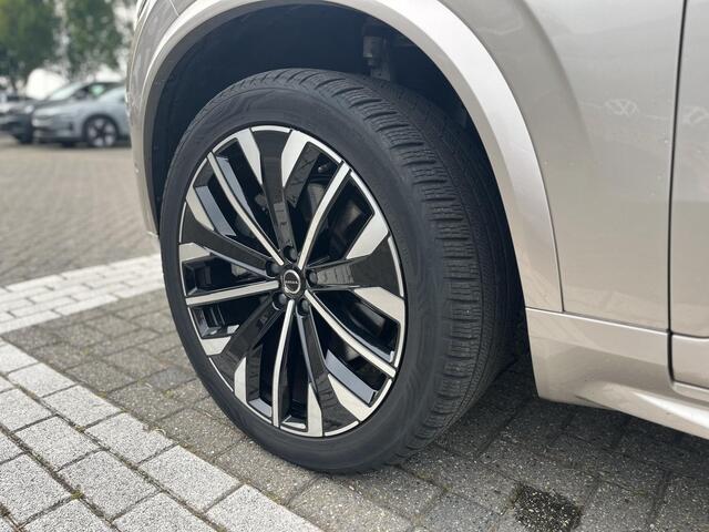 Volvo XC90 T8 Plug-in hybrid AWD Ultra Dark | Executive Edition | Luchtvering | Bowers & Wilkins | Trekhaak | Massage Stoelen |