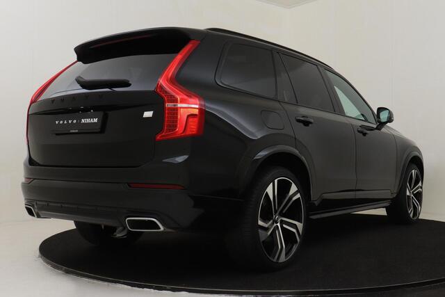 Volvo XC90 T8 RECHARGE AWD R-DESIGN -PANO.DAK|HARMAN/KARDON|POWER-SEATS|HEAD-UP DISP.|360°CAM|PRIVACY.GLAS|BLACK.BADGE|TREKHAAK|22"WINTERBANDEN