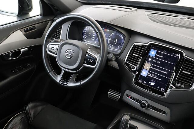 Volvo XC90 T8 RECHARGE AWD R-DESIGN -PANO.DAK|HARMAN/KARDON|POWER-SEATS|HEAD-UP DISP.|360°CAM|PRIVACY.GLAS|BLACK.BADGE|TREKHAAK|22"WINTERBANDEN