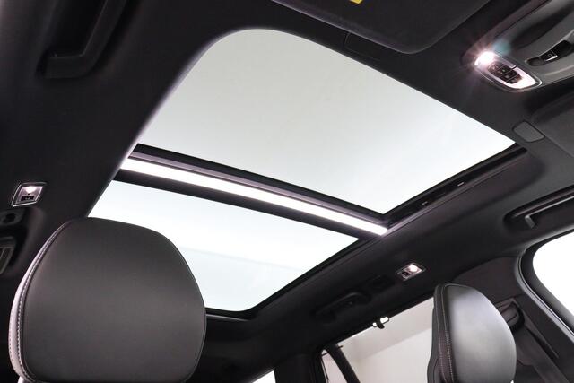 Volvo XC90 T8 RECHARGE AWD R-DESIGN -PANO.DAK|HARMAN/KARDON|POWER-SEATS|HEAD-UP DISP.|360°CAM|PRIVACY.GLAS|BLACK.BADGE|TREKHAAK|22"WINTERBANDEN