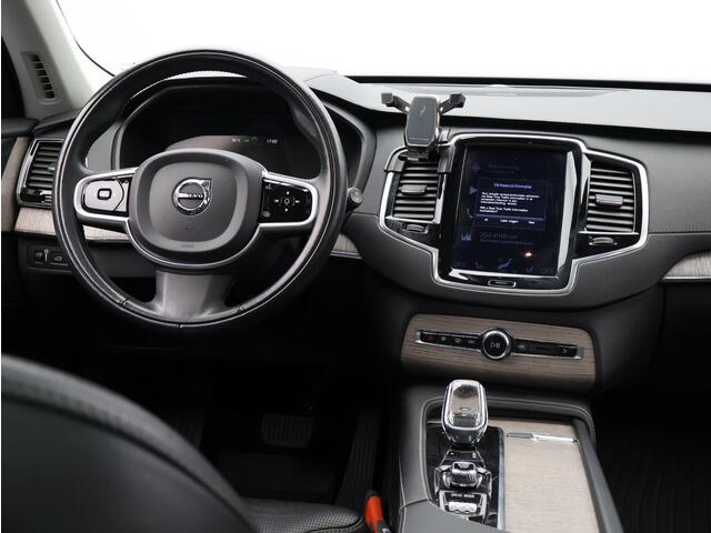 Volvo XC90 2.0 T8 Recharge AWD Inscription / Luchtvering / Stoel massage+ventilatie / Trekhaak / Haed up displ. / Panorama dak / 20'