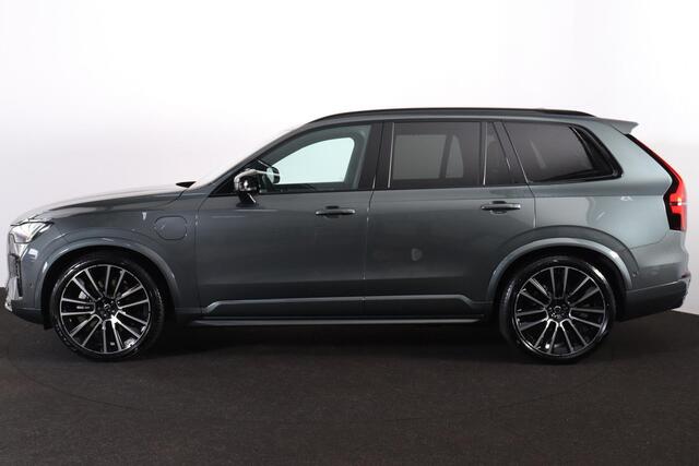 Volvo XC90 T8 Recharge AWD Ultra Dark Exec. Ed. - Luchtvering - Panorama/schuifdak - IntelliSafe Assist & Surround - 360º Camera - Bowers & Wilkins audio - Adaptieve LED koplampen - Verwarmde voorstoelen, stuur & achterbank - Parkeersensoren voor & achter - Elektr. bedienb. voorstoelen met geheugen - Geventileerde voorstoelen - Head up display - Draadloze tel. lader - Extra getint glas - 22' LMV
